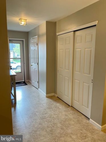 319 Dogwood St, Bally, PA 19503-9683