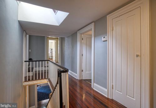 102 Cornwall St, Leesburg VA 20176-2804 exterior