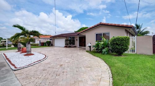 1315 72nd St, Hialeah, FL 33014-3417