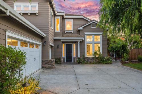 18355 San Antonio Dr, Morgan Hill, CA 95037-2938