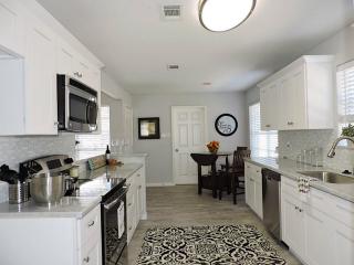 1738 Ashford Hollow Ln, Houston TX  77077-4810 exterior