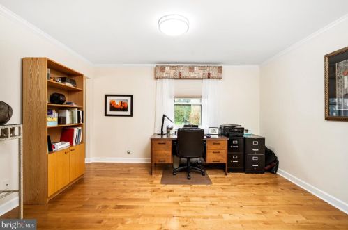 29 Winthrop Rd, Lawrence Township NJ  08648-1557 exterior