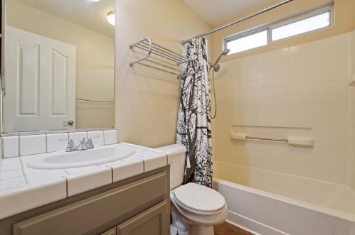 5204 Dolcetto Way, Salida CA  95368-9509 exterior