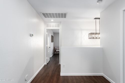 1342 Dunbar Dr, Phoenix AZ 85041-6151 exterior