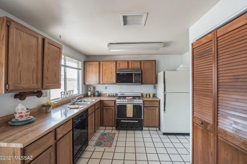 4513 Marge St, Tucson, AZ 85741-1832