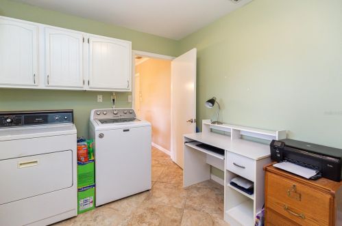 1610 King Arthur Cir, Maitland FL  32751-5818 exterior