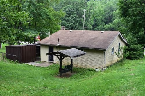 1485 Darlington Rd, Ligonier, PA 15658-3516