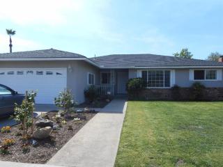 2677 Palo Alto Ave, Fresno, CA 93710-4717