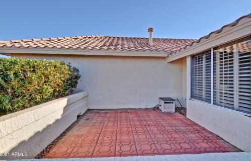 15025 Greystone Dr, Sun City, AZ 85375-6114