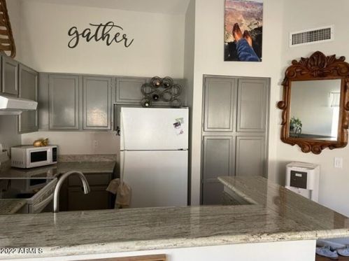 1830 Winged Foot Dr, Chandler, AZ 85249-8624