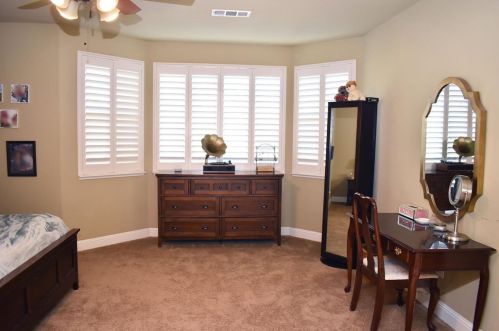 2065 Katnich Ln, Lodi CA 95242-4805 exterior