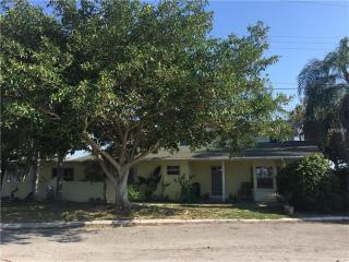 7794 Holiday Dr, Sarasota, FL 34231-5314