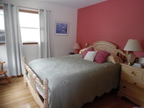 98 Rockwell Ave, Middletown NY  10940-4531 exterior