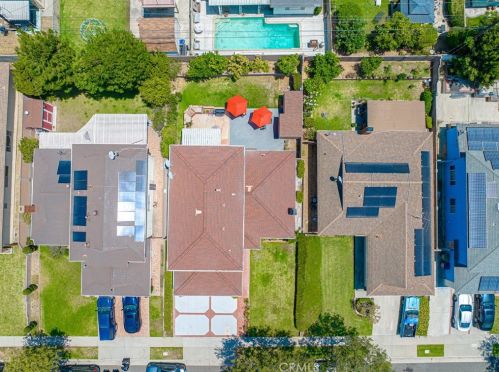 19406 Pricetown Ave, Long Beach CA  90746-2680 exterior