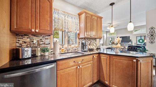 26 Pintinalli Dr, Trenton NJ  08619-1538 exterior