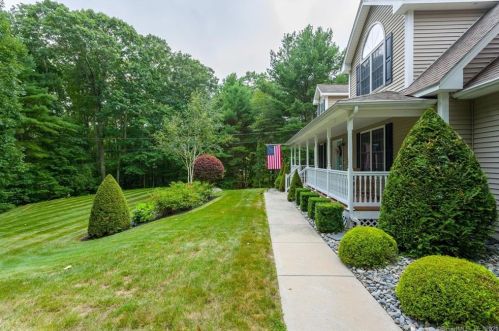 371 Fox Rd, Putnam, CT 06260-2732