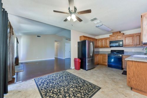 213 Quadra Ave, Rio Linda CA  95673-3338 exterior