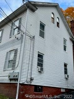 75 High St, Vernon, CT 06066-3638