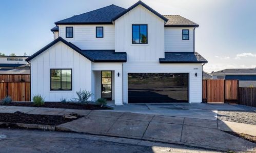 2006 Bracken Ct, Santa Rosa, CA 95403-1784