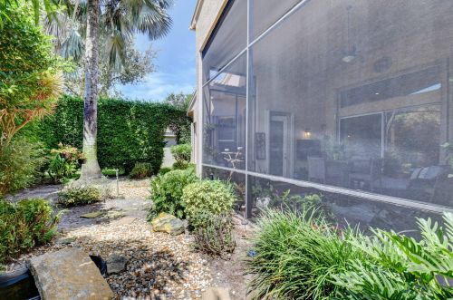 13587 Barcelona Lake Cir, Delray Beach, FL 33446-3777