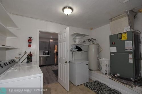 8421 17 Ct, Hollywood FL 33028 exterior