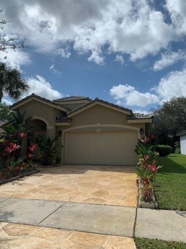 286 206th Ave, Hollywood, FL 33029-5014