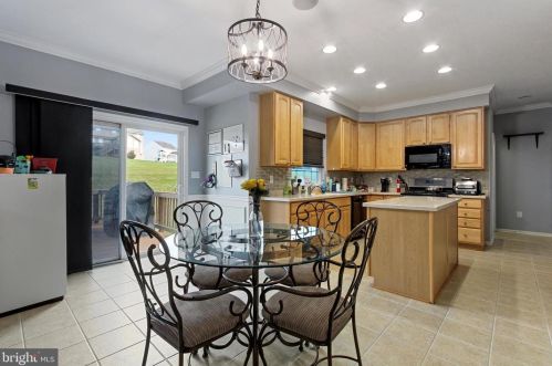 125 Leah Ln, Spring Grove PA  17362-8456 exterior