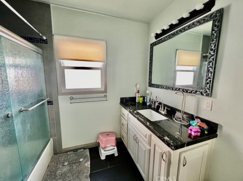 5438 Coke Ave, Lakewood CA  90712-1626 exterior