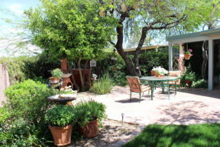 9721 Creek St, Tucson, AZ 85730-1445