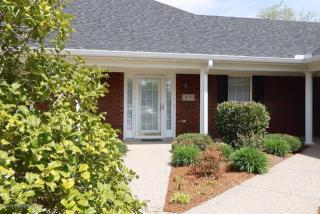 10019 Chenoweth Vista Way, Louisville, KY 40299-4182
