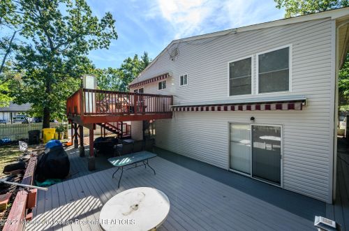 271 Joe Parker Rd, Lakewood NJ  08701-3819 exterior