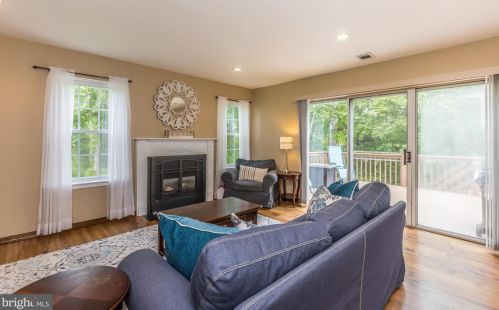 464 Sterling Ct, Southampton PA  18966-2776 exterior