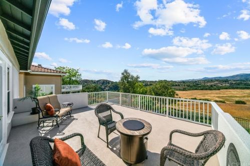 5 Segada, Trabuco Canyon CA  92688-2733 exterior
