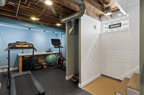 3213 42, Milwaukee WI 53216-3516 exterior