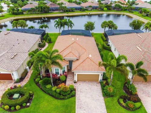 9104 Graphite Cir, Naples, FL 34120-5228