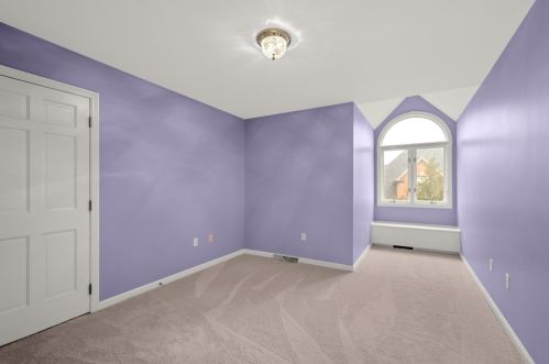 1018 Old Orchard Dr, Gibsonia PA  15044-6080 exterior