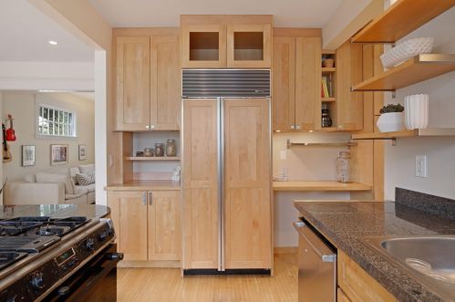 2503 Irving Ave, Minneapolis MN 55405-3529 exterior