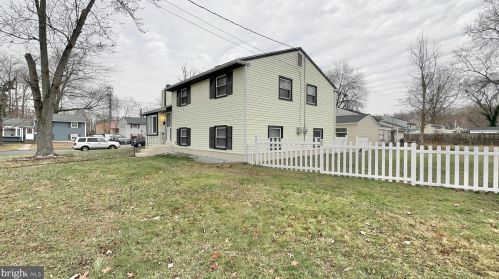 1301 Edgewood Ave, West Deptford, NJ 08093-2015