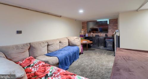 343 High St, Red Lion PA 17356-9255 exterior