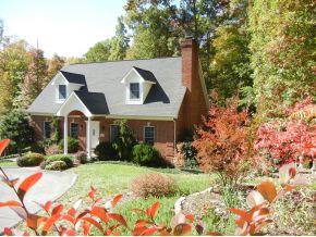 139 Bob Clark Rd, Jonesborough, TN 37659-4623