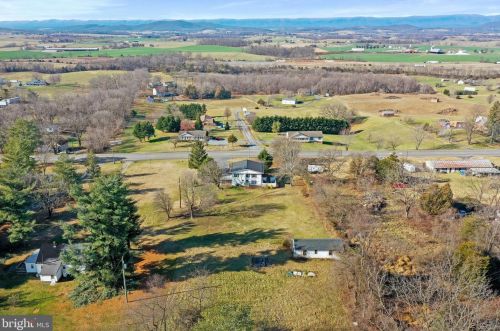 13070 Old Valley Pike, Edinburg VA  22824-3144 exterior