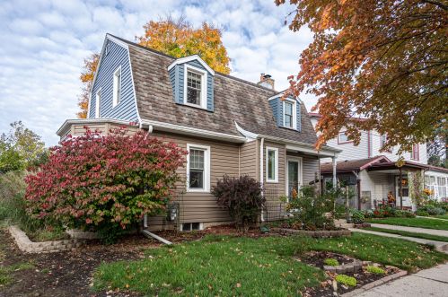 304 7th St, Watertown, WI 53094-4709