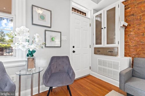 629 18th St, Washington DC  20002-7209 exterior