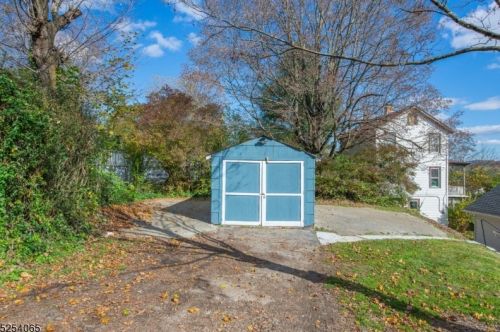 35 Harrison St, Wantage NJ  07461-2119 exterior