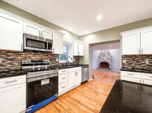 74 Forest Glen Rd, Springfield MA  01106-1115 exterior