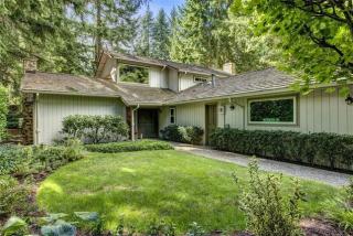 8525 79th Pl, Mercer Island WA  98040-5716 exterior
