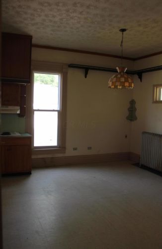 314 Cherry St, Washington Ch OH  43160-2220 exterior