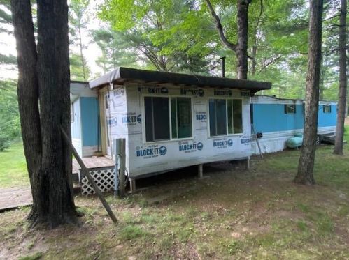 16471 Quill Lake Ln, Mountain, WI 54149-9615