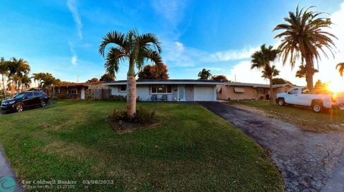 7790 15th St, Hollywood, FL 33024-5261
