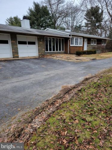 1755 Collegeville Rd, Collegeville, PA 19426-2962